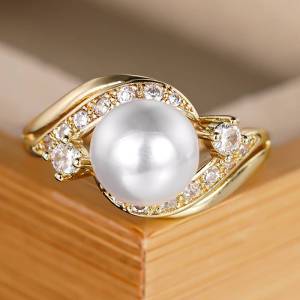 Huitan Elegant Gold Color Women Ring Imitation Pearl Luxury Party Accessories Curve Design Inlaid Shiny CZ Fashion Jewelry