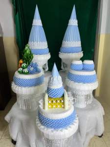 ชุดพานขันหมาก 8 นิ้ว 5 พาน เลือกสีได้จ้า พานไม้ค่ะ 1 พานหมากพลู 8 นิ้ว 1 พาน 2 พานธูปเทียนแพ 8 นิ้ว 1 พาน 3 พานแหวน กระทงเล็ก 2 กระทง พาน 8 นิ้ว 1 พาน 4 พานสินสอด พร้อมกรวย พาน 8 นิ้ว 2 พาน