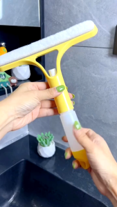Cây lau kính đa năng 3 trong 1 kèm bình xịt và gạt nước lau kính dụng cụ lau kính thay thế khăn