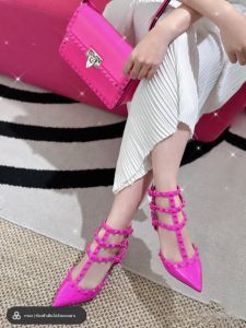 รองเท้าแตะส้นสูงพร้อมรายละเอียดหมุดย้ํา ลื่น หนัง ตาข่าย ประดับเพชรบาง สายคล้อง Roman Toe ทันสมัย รองเท้าผู้หญิง