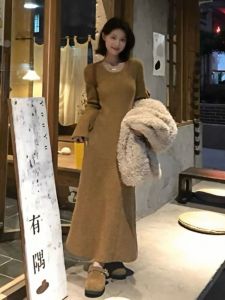 French Elegant Knitted Dress Womens Autumn Winter 2024 Slimming Long Bell Sleeve Base Layer Sweater Dress round Neck Other 100%