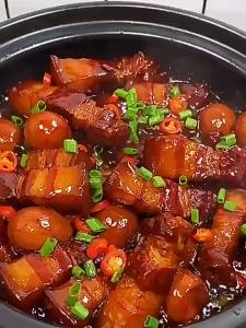 Thịt Heo Kho Sẵn Ăn