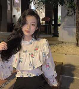 ●ECLAIRE● 02L Blouse Blus Crop Lengan Panjang Longsleeves Motif Flower Floral Bunga Korea Casual Modis Mode Santai Import 1239