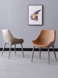 Nordic Style Genuine Leather Dining Chair Luxury Designer Chair with Armrests Simple Modern Casual Backrest Chair for Home Use