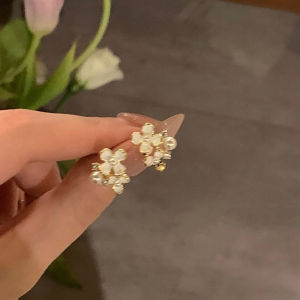 Pianist | Elegant Flower Pearl New Fashion Stylish 925 Sterling Silver Earrings