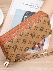 Fashionable Ladies Wallet 2025 New Double Layer Zipper Mobile Phone Bag Multi Card Slot Clutch Bag for Young Women
