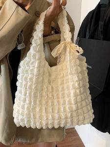 กระเป๋าถือทรงกระเป๋าผ้าปูนฟองสไตล์ใหม่ปี 2025 กระเป๋าถือแฟชั่นสำหรับผู้หญิง กระเป๋าสะพายไหล่แบบลำลอง กระเป๋าถือสุดเทรนด์