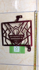 Che két nước Xe tay côn Honda Winner 150 màu đỏ