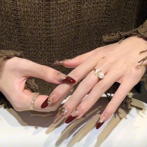 เล็บปีใหม่ DD295 เล็บเจลปลอม ใหม่ล่าสุด 24 ชิ้นฝรั่งเศสเล็บปลอมตั้งด้วยกาวอะคริลิคทั้งเล็บ