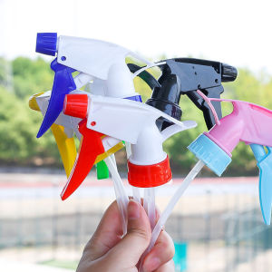 5Pcs Universal Plastic Watering Nozzle Hand Button Spray Head Universal Bottles Sprayer Manual Flower Water Can Garden Plant Watering Tools
