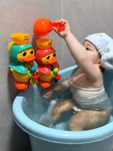 Đồ Chơi Tắm Cho Bé Búp Bê Mắt Lớn Dễ Thương Quay Bánh Xe Nước Đồ Chơi Trẻ Em Trai Gái Trẻ Từ 6 Tháng Trở Lên
