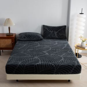 Ultra-Soft Velvet Fitted Sheet with Elastic Bands Plush Mattress Cover for Single/Double/Full/Queen/King Size Bed Sheet Super Comfortable & Breathable