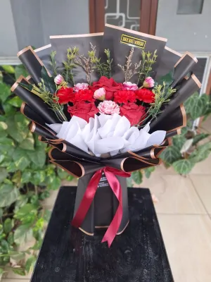 Buket Bunga Wisuda Tunangan Valentine / Buket coklat silverqueen / Lamaran Pernikahan / Hari Guru / Hari Ibu / Bouquet Flowers wedding