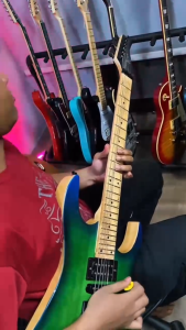 Bundling Gitar dan Wireless Gitar Elektrik Original Seri KRG-650 Merk Kowe Tremolo Updown