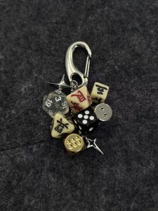Original Dice String High-End Bag Pendant Keychain Accessory Small Niche High-End Customization Quality Keychain Ornament