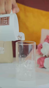 [MUA 4 LỐC TẶNG 1 GÓI VINDA SIZE S] Sữa Hạt 137 Degrees 180ML Không Đường Healthy Nhập Khẩu Chính Hãng Thái Lan