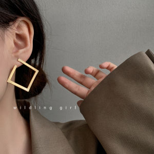Geometric Hollow Square Earrings Womens Summer 2025 Fashion Personality Studs Stylish Sensation Ear Cuffs Trendy New Arrival