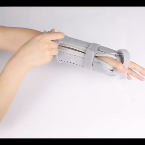 Wrist and Forearm Brace Support Splint Strap for Adult & Kids Fracture or Sprain Rehabilitation