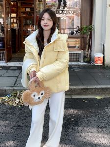 แจ็คเก็ตขนเป็ดยืดหยุ่นสำหรับผู้หญิง Yaloo ฤดูใบไม้ร่วง/ฤดูหนาว 2025 แจ็คเก็ตขนเป็ดแบบสั้น ทรงหลวม อบอุ่น แฟชั่น ลำลอง