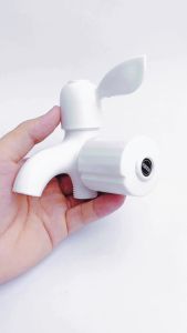 Củ Sen Tắm Nhựa Củ Sen Lạnh Nhựa Tay Gạt - Phi 21