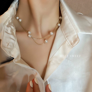New Double Layer Pearl Necklace for Women Unique Design Sensation French Style Versatile Collarbone Chain Jewelry Accessory
