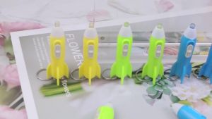 24 PcsRocket Flashlight Helicopter Keychain Astronaut Themed Outer Space Party Favors Rocket LED Flashlight Keychanins for Kids Backpack