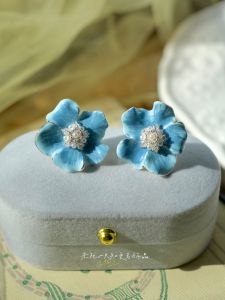 Blue Enamel Hand-Painted Flower Earrings Vintage Artistic Cold Tone Mixed Material Jewelry for Women  out New Fashion