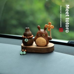 FANHAILIANYIN | Sandalwood Totoro Scented Car Ornament