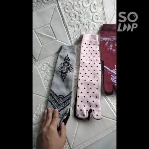 12 pasang kaos kaki jempol wanita  motif random bahan nylon tebal murah/kaos kaki jempol batik