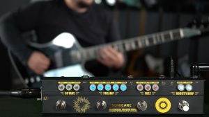 Sonicake QCE-40 Boom Ave. Brasil Bass Preamp DI Box Multi Effects Compressor Boost Fuzz Octave Pedal with FX Loop