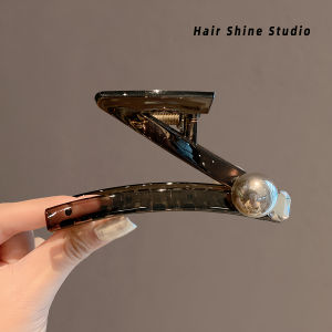 2025 New Z-Shaped Pearl Hair Clip Womens Cool Design Large Size Shark Tail Clip Stylish Hair Accessories Korean Style