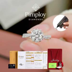 แหวนเพชรโมอีส—รุ่น Floral ขนาด 1 กะรัต ตัวเรือนเงิน92.5% ชุบทองคำขาว พร้อมใบเซอร์