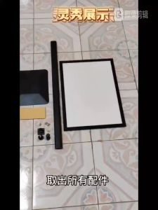 ป้ายวางกระดาษโปสเตอร์ ป้ายโฆษณา A3 สำหรับการผลิตสินค้า มุมหมุนได้ 360° พร้อมป้ายราคาสินค้า และป้ายโปรโมชัน สำหรับการใช้งานที่สวยงามและมีความงาม