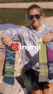 INJINJI ถุงเท้าวิ่งแยกนิ้ว ผู้หญิง ออกกำลังกาย เล่นกีฬากลางแจ้ง TRAIL MIDWEIGHT CREW รุ่นเทรล สีเขียว น่องสูง