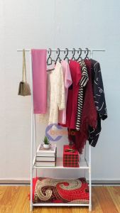 Bedola Triangle Stand Hanger: Rak Gantung Serbaguna & Tanpa Roda