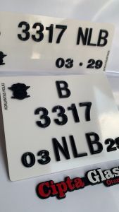 PLAT MOTOR VESPA MATIC VARIASI NOMOR LANCIP TIMBUL 3 DIMENSI BAUT TANAM