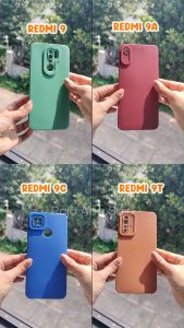 Soft Case Xiaomi Redmi 9: Perlindungan Handphone yang Tepat\\n\\n Mengenal Soft Case Xiaomi Redmi 9\\n\\n Apa itu Soft Case Xiaomi Redmi 9?\\n\\nSoft case adalah pelindung handphone yang terbuat dari bahan silikon karet. Soft case Xiaomi Redmi 9 merupakan aksesoris yang dirancang khusus untuk melindungi perangkat Xiaomi Redmi 9, 9A, 9C, dan 9T. Soft case ini memberikan perlindungan tambahan pada bagian depan dan belakang handphone, serta melindungi kamera dari goresan dan benturan.\\n\\n Kelebihan Soft Case Xiaomi Redmi 9\\n\\nBerikut beberapa kelebihan soft case Xiaomi Redmi 9:\\n\\n- Melindungi handphone dari goresan dan benturan\\n- Membantu menyerap dampak jatuh\\n- Desain unik dan menarik\\n- Bahan silikon karet yang aman dan nyaman digenggam\\n- Kompatibel dengan model handphone Xiaomi Redmi 9, 9A, 9C, dan 9T\\n\\n Jenis Soft Case Xiaomi Redmi 9\\n\\nAda beberapa jenis soft case Xiaomi Redmi 9 yang tersedia di pasaran, yaitu:\\n\\n- Soft case dengan pelindung kamera\\n- Soft case dengan desain unik\\n- Soft case dengan material berkualitas\\n\\n Cara Memilih Soft Case Xiaomi Redmi 9 yang Tepat\\n\\nBerikut beberapa tips memilih soft case Xiaomi Redmi 9 yang tepat:\\n\\n Perhatikan Kualitas Material\\n\\nPastikan soft case yang Anda pilih terbuat dari material berkualitas tinggi seperti silikon karet. Material ini aman dan nyaman digenggam, serta dapat memberikan perlindungan maksimal pada handphone.\\n\\n Pilih Desain Sesuai Selera\\n\\nSoft case tersedia dalam berbagai desain dan warna. Pilih desain yang sesuai dengan selera Anda dan cocok dengan gaya Anda.\\n\\n Pastikan Kompatibilitas dengan Model Handphone\\n\\nPastikan soft case yang Anda pilih kompatibel dengan model handphone Xiaomi Redmi 9, 9A, 9C, dan 9T yang Anda miliki. Jangan sampai soft case tidak pas atau terlalu longgar pada handphone Anda.\\n\\n Cara Menggunakan Soft Case Xiaomi Redmi 9 dengan Benar\\n\\nBerikut beberapa tips menggunakan soft case Xiaomi Redmi 9 dengan benar:\\n\\n Tips Pasang & Copot Soft Case\\n\\nUntuk memasang soft case, cukup masukkan handphone ke dalam soft case secara perlahan. Pastikan semua port dan tombol dapat digunakan dengan lancar. Untuk mencopot soft case, tarik lembut bagian bawah soft case hingga keluar.\\n\\n Cara Membersihkan Soft Case\\n\\nSoft case bisa menjadi sarang kotoran dan bakteri jika tidak dibersihkan secara rutin. Bersihkan soft case menggunakan air sabun dan lap kering. Hindari menggunakan cairan pembersih yang mengandung alkohol karena dapat merusak material soft case.\\n\\n Cara Merawat Soft Case Xiaomi Redmi 9\\n\\nBerikut beberapa cara merawat soft case Xiaomi Redmi 9:\\n\\n- Bersihkan secara rutin menggunakan air sabun dan lap kering\\n- Hindari mencuci soft case dengan mesin cuci atau menggunakan cairan pembersih yang mengandung alkohol\\n- Simpan soft case di tempat yang aman dan terhindar dari panas langsung\\n\\n Rekomendasi Soft Case Xiaomi Redmi 9 Terbaik\\n\\nBerikut beberapa rekomendasi soft case Xiaomi Redmi 9 terbaik:\\n\\n Soft Case Xiaomi Redmi 9 dengan Pelindung Kamera\\n\\nSoft case ini dilengkapi dengan pelindung kamera yang dapat melindungi kamera handphone dari goresan dan benturan.\\n\\n Soft Case Xiaomi Redmi 9 dengan Desain Unik\\n\\nSoft case ini memiliki desain unik dan menarik yang dapat mempercantik tampilan handphone Anda.\\n\\n Soft Case Xiaomi Redmi 9 dengan Material Berkualitas\\n\\nSoft case ini terbuat dari material berkualitas tinggi seperti silikon karet yang aman dan nyaman digenggam, serta dapat memberikan perlindungan maksimal pada handphone.\\n\\nDengan memilih soft case Xiaomi Redmi 9 yang tepat, Anda dapat melindungi handphone Anda dari goresan dan benturan, serta meningkatkan tampilan handphone Anda dengan desain unik dan menarik. Pastikan untuk merawat soft case secara rutin agar tetap dalam kondisi baik dan dapat melindungi handphone Anda dengan maksimal.\n}