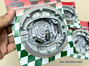 ผ้าเบรคดรั้มหลัง ฮอนด้า เวฟ ดรีมฯ ราคาต่อแพ็คจำนวน 2 ชุด พร้อมสปิงดำแข็งแรง พร้อมใช้งาน สินค้าคุณภาพถ่ายจากงานจริง แข็งแรงได้มาตรฐาน