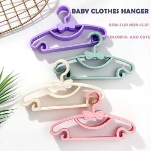 10 Pieces of Childrens Hangers Portable Plastic Display Hangers Windproof Childrens Outerwear Hangers Baby Clothing Organizer