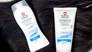 Human Nature Revitalizing Shampoo with Hyaluronic + Niacinamide ingredients for Haircare (No Harmful Chemicals)