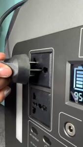 PB SOLAR Power Generators Seluler Portable (Bisa Charge Saat Pemakaian) 220V-250V 2000W 2048WH 640000mah Multi-Functional