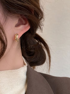 Elegant Metal Diamond Grid Simple Design Womens French Vintage Ear Cuffs Versatile Jewelry Hoops  out Fashion Accessories