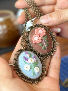 Creative DIY Embroidery Material Kit Ru Sweater Chain Fabric Art Embroidery Gift Traditional Handicrafts Yarn And Needle Included