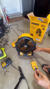 DEWALT DCE512N 20V CORDLESS JOBSITE FAN Kipas Angin Bateri