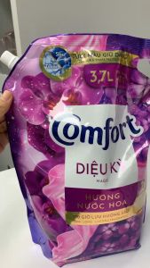 Nước xả vải Comfort hương nước hoa diệu kì 3.1L