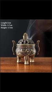 Lọ Đốt Trầm Mini Ba Chân Bằng Hợp Kim Cổ Điển Kiểu Rỗng Dành Cho Trầm Hương Dùng Trang Trí Nhà Cửa