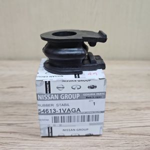 Bush Stabilizer Depan Nissan Serena C26