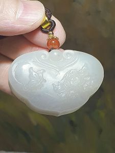 Premium Nephrite light smoky grey Butterfly & Peony Ruyi Jade pendant/handheld (with certificate) 和田玉淡烟灰蝴蝶牡丹花(蝶恋花花开富贵)如意吊坠/小手把(带证书) Chinese amulet charm jewelry gifts