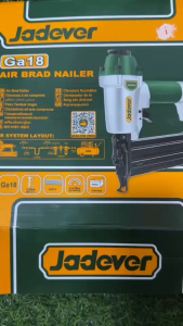 Jadever แม็กลม ยิงไม้ ขาเดี่ยว เครื่องยิงตะปูลม GA18 ใช้กับลูกแม็กได้ตั้งแต่ F15-F50 : JDBN1550