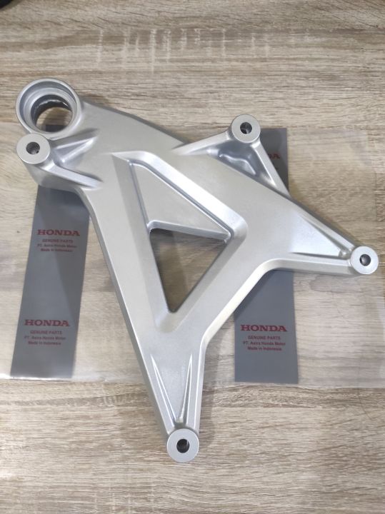 Swing arm Honda Vario125 vario 150 LED New kode Part K59J Original